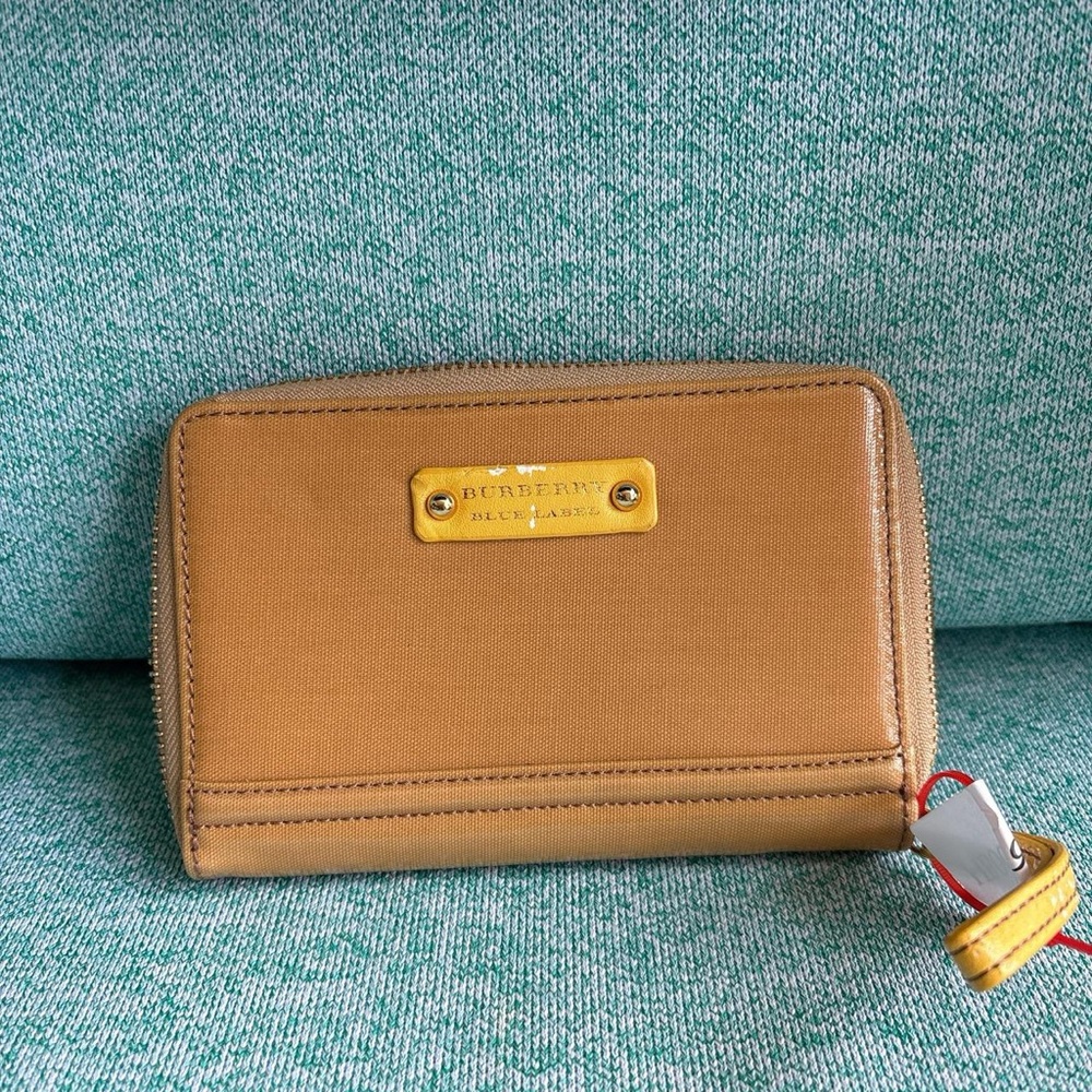 Burberry Tan Leather Wallet with Gold-Toned Accents